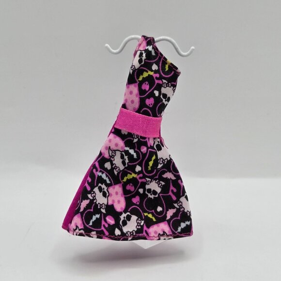 Monster High Draculaura Doll Dress One Shoulder Skuletta Print - Picture 1 of 4